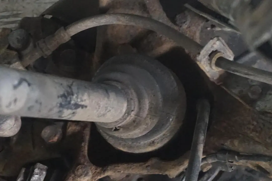 320Ci M54 Rear Right O/S Suspension Leg Brake Wheel Hub Axle to BMW 3 E46 Cabrio with Part number 6774778 BMW 3 E46 Cabrio 320Ci M54 Rear Right O/S Suspension Leg Brake Wheel Hub Axle - SKU 6774778-1 - Part number 6774778