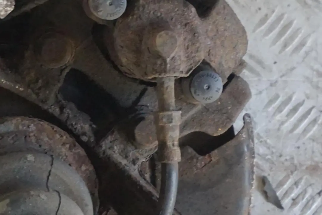 M54 192PS Abtriebswelle Schwenklager Hinten Rechts für BMW 3 E46 Limousine 325i mit Teilenummer 6774778 BMW 3 E46 Limousine 325i M54 192PS Abtriebswelle Schwenklager Hinten Rechts - SKU 6774778-2 - Teilenummer 6774778