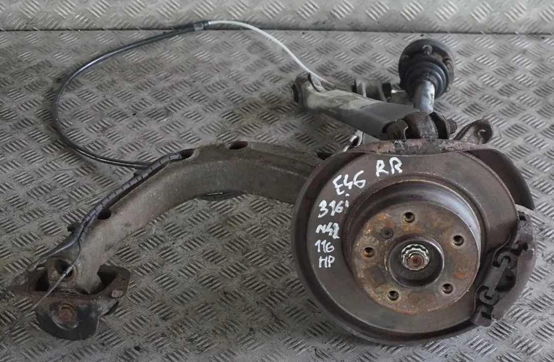 N42 116PS Abtriebswelle Schwenklager Bremssattel Hinten Rechts für BMW 3 E46 316i mit Teilenummer 6774778 BMW 3 E46 316i N42 116PS Abtriebswelle Schwenklager Bremssattel Hinten Rechts - SKU 6774778 - Teilenummer 6774778