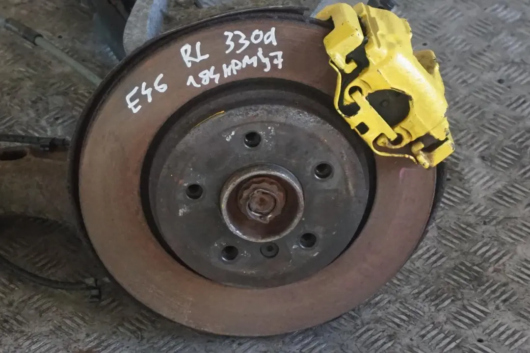 BMW 3 E46 Sedan 330d M57 184PS Abtriebswelle Schwenklager Hinten Links - SKU 6774779 - Teilenummer 6774777