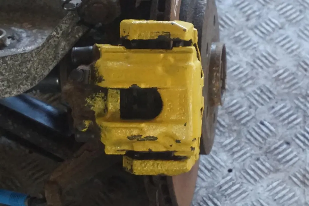 M57 184PS Abtriebswelle Schwenklager Hinten Links für BMW 3 E46 Sedan 330d mit Teilenummer 6774780 BMW 3 E46 Sedan 330d M57 184PS Abtriebswelle Schwenklager Hinten Links - SKU 6774780 - Teilenummer 6774780