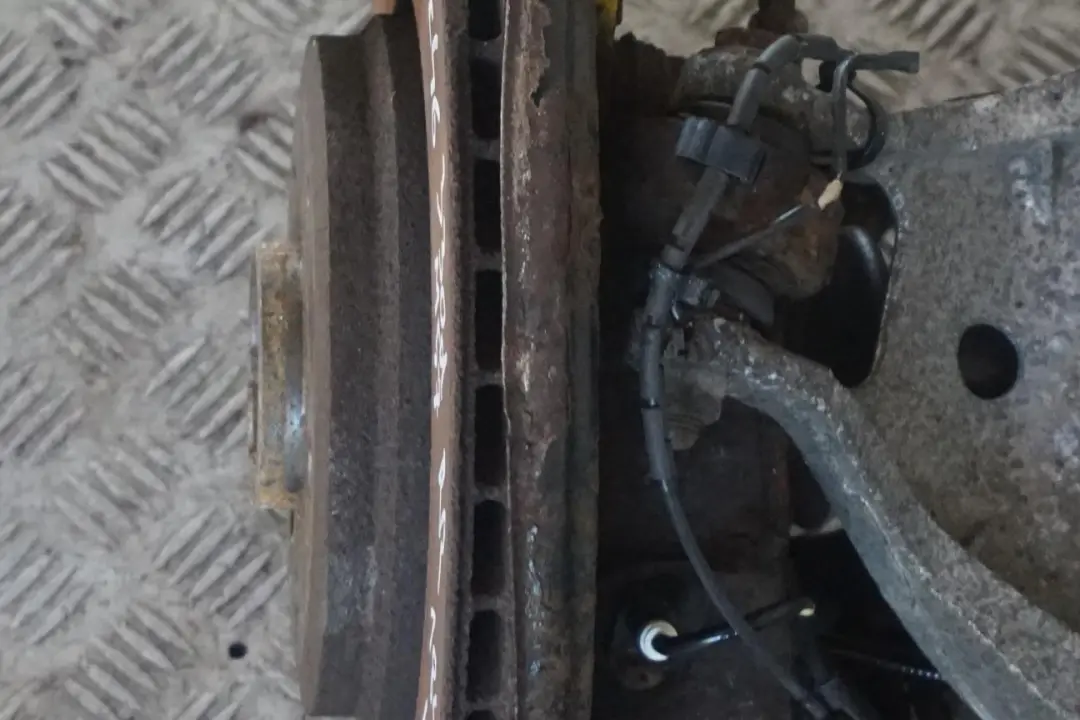 M57 Rear Right O/S Suspension Leg Brake Wheel Hub Axle to BMW 3 E46 Saloon 330d with Part number 6774780 BMW 3 E46 Saloon 330d M57 Rear Right O/S Suspension Leg Brake Wheel Hub Axle - SKU 6774780 - Part number 6774780