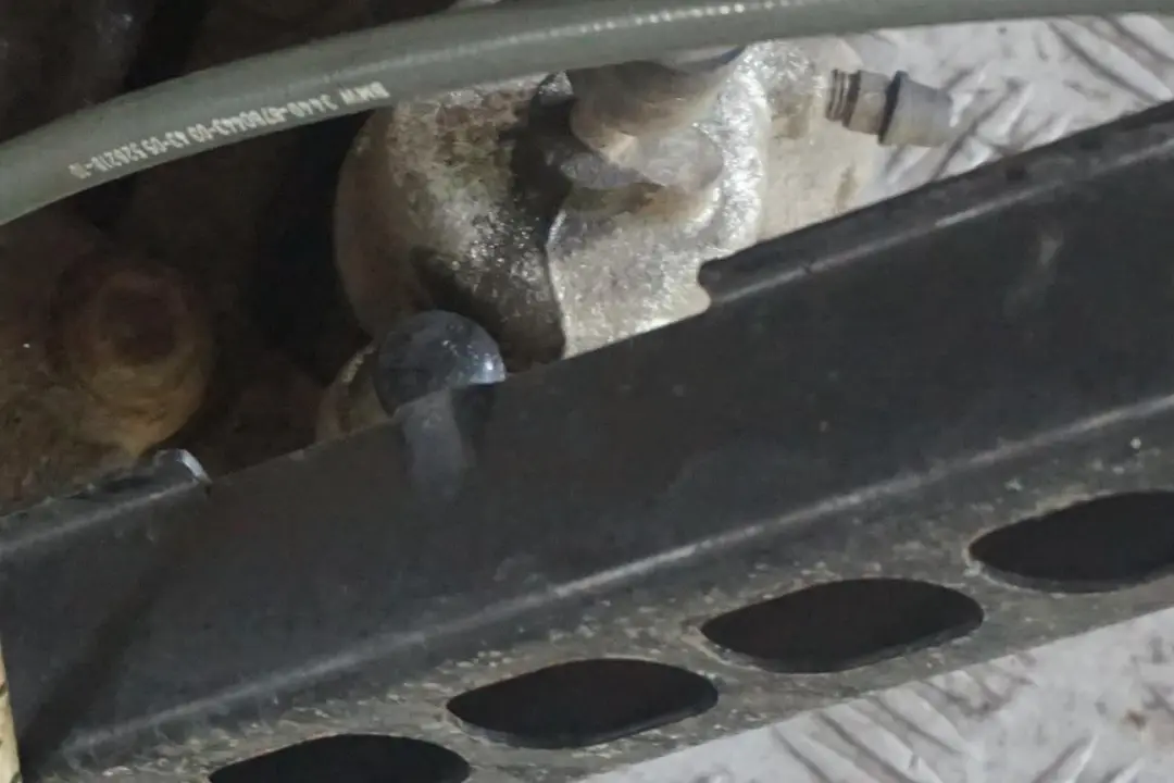 N52 Rear Left N/S Suspension Leg Axle Brake Disc Hub Set to BMW 1 Series E87 130i with Part number 6774807 BMW 1 Series E87 130i N52 Rear Left N/S Suspension Leg Axle Brake Disc Hub Set - SKU 6774807-10 - Part number 6774807