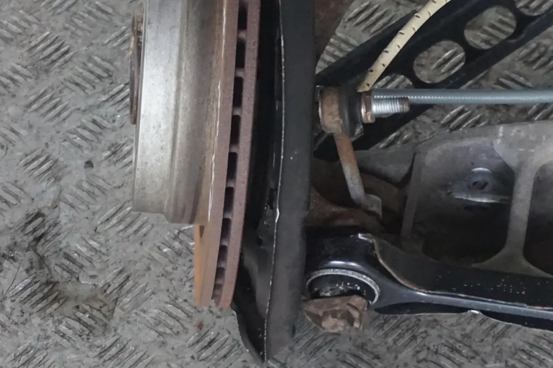 N52 Rear Left N/S Suspension Leg Axle Brake Disc Hub Set to BMW 1 Series E87 130i with Part number 6774807 BMW 1 Series E87 130i N52 Rear Left N/S Suspension Leg Axle Brake Disc Hub Set - SKU 6774807-10 - Part number 6774807