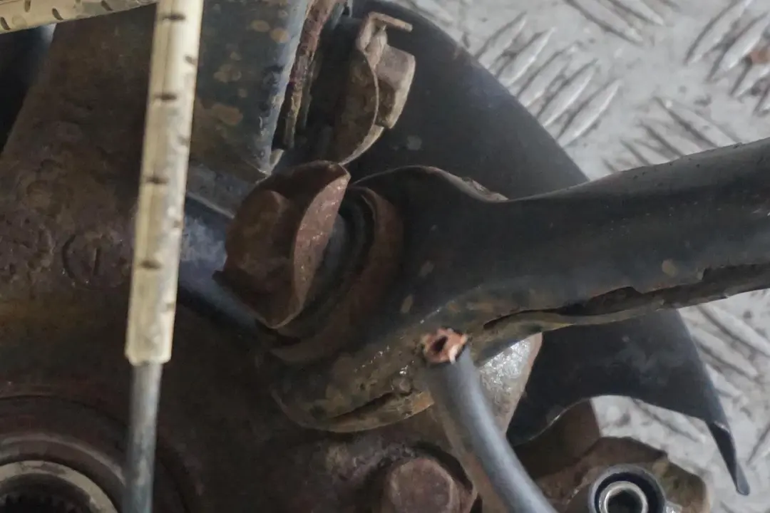 N52 Rear Left N/S Suspension Leg Axle Brake Disc Hub Set to BMW 1 Series E87 130i with Part number 6774807 BMW 1 Series E87 130i N52 Rear Left N/S Suspension Leg Axle Brake Disc Hub Set - SKU 6774807-10 - Part number 6774807