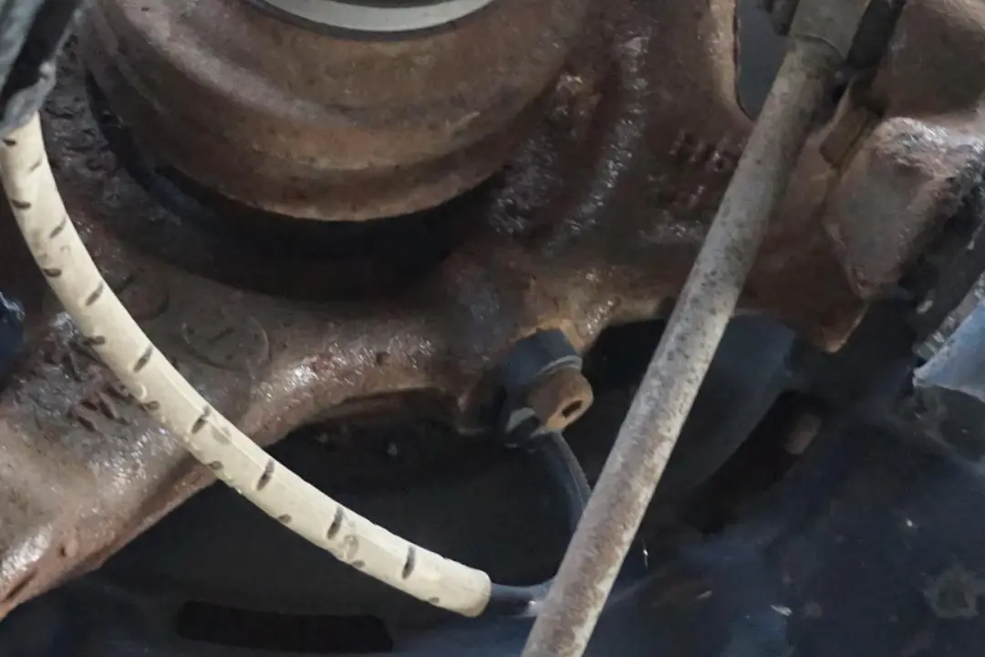 BMW E91 325d M57N2 Eje Trasero Izquierdo Pata de Suspensión Disco de Freno Bujes - SKU 6774807-4 - Número de pieza 6774807