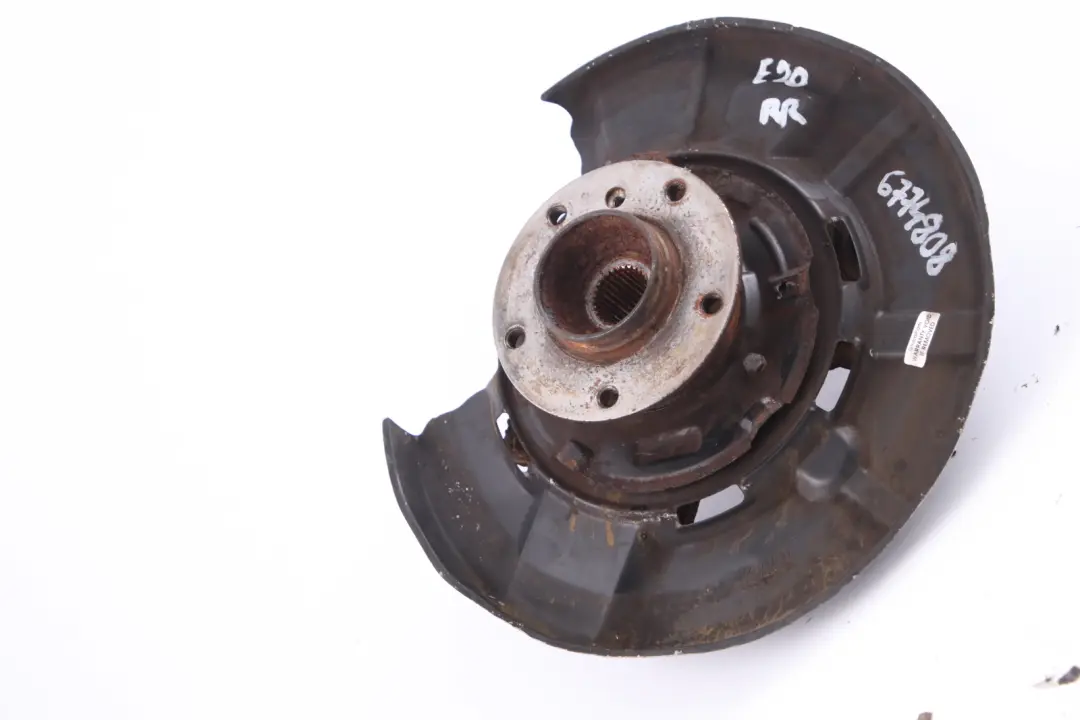 Buje con Brida Portarruedas Suspension Trasera Derecha para BMW E81 E87 E90 E91 E92 con número de pieza 6774808 BMW E81 E87 E90 E91 E92 Buje con Brida Portarruedas Suspension Trasera Derecha - SKU 6774808 - Número de pieza 6774808