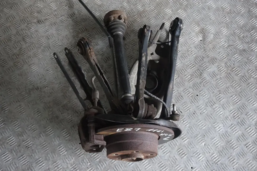 N45 116PS Albero di Uscita Cuscinetto Perno Pinza Posteriore SX per BMW E87 116i con numero di parte 6774809 BMW E87 116i N45 116PS Albero di Uscita Cuscinetto Perno Pinza Posteriore SX - SKU 6774809-18 - Numero di parte 6774809