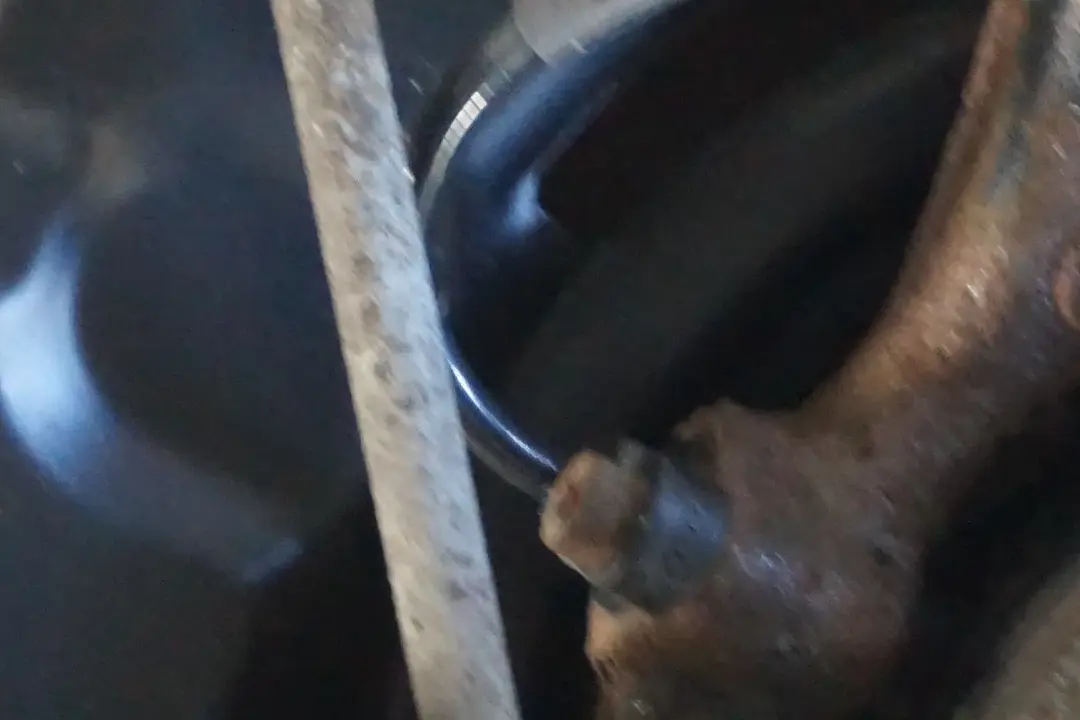 N47 Rear Left N/S Suspension Leg Axle Brake Disc to BMW 1 Series E88 Cabrio 118d with Part number 6774809 BMW 1 Series E88 Cabrio 118d N47 Rear Left N/S Suspension Leg Axle Brake Disc - SKU 6774809-2 - Part number 6774809