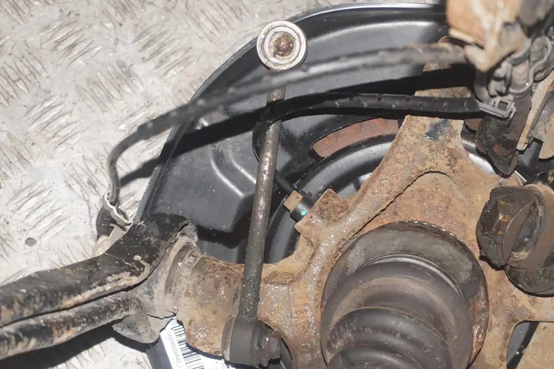 BMW 3 Series E90 320d N47 Rear Left N/S Suspension Leg Carrier Brake Disc - SKU 6774809-20 - Part number 6774809