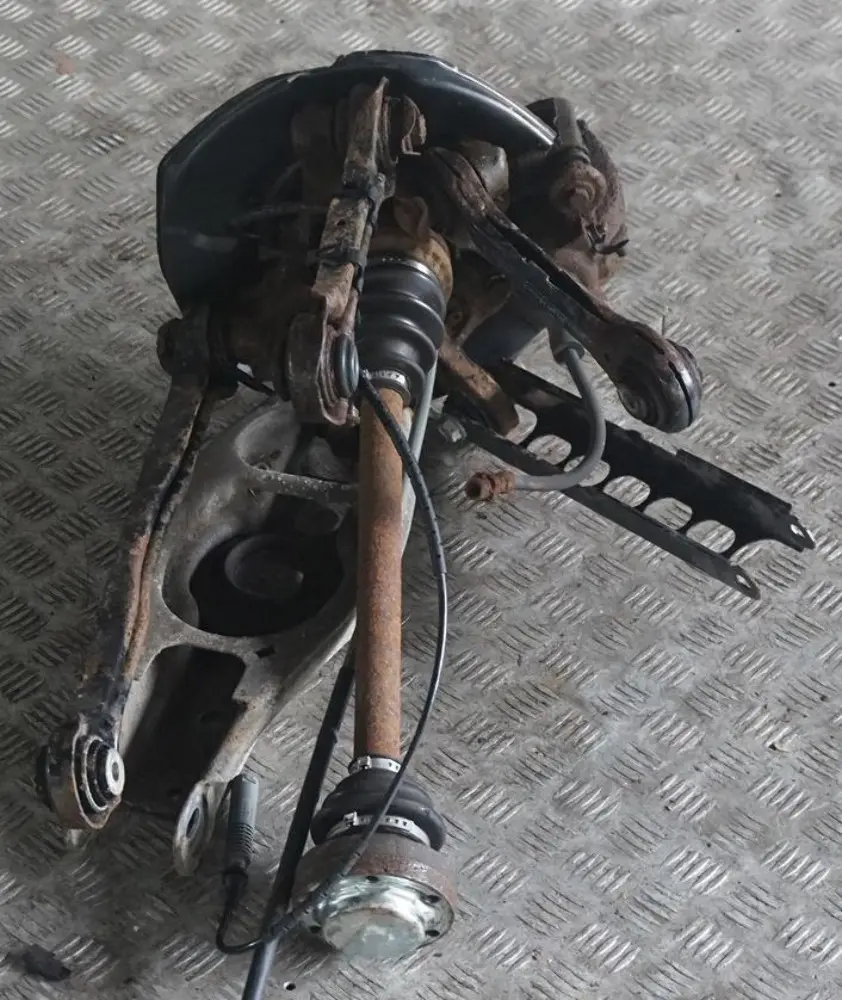 BMW 1 E87 116i N43 1.6 Abtriebswelle Schwenklager Bremssattel Hinten Links - SKU 6774809-22 - Teilenummer 6774809
