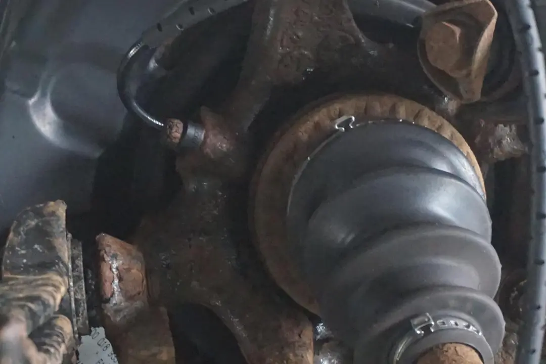 N43 Zwrotnica półoś lewa 122HP do BMW E87 116i o numerze 6774809 BMW E87 116i N43 Zwrotnica półoś lewa 122HP - SKU 6774809-22 - Numer Części 6774809