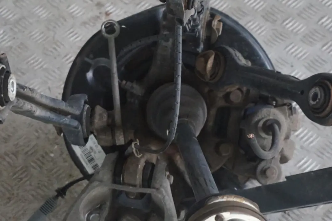 N43 143PS Albero di Uscita Cuscinetto Perno Pinza Posteriore SX per BMW E87 118i con numero di parte 6774809 BMW E87 118i N43 143PS Albero di Uscita Cuscinetto Perno Pinza Posteriore SX - SKU 6774809-23 - Numero di parte 6774809