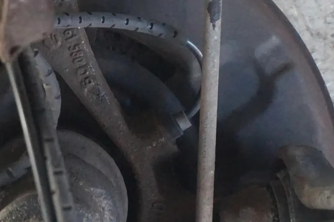 Reihe E90 318i N43 143PS Abtriebswelle Schwenklager Hinten Rechts für BMW 3 mit Teilenummer 6783654 BMW 3 Reihe E90 318i N43 143PS Abtriebswelle Schwenklager Hinten Rechts - SKU 6774809-26 - Teilenummer 6783654