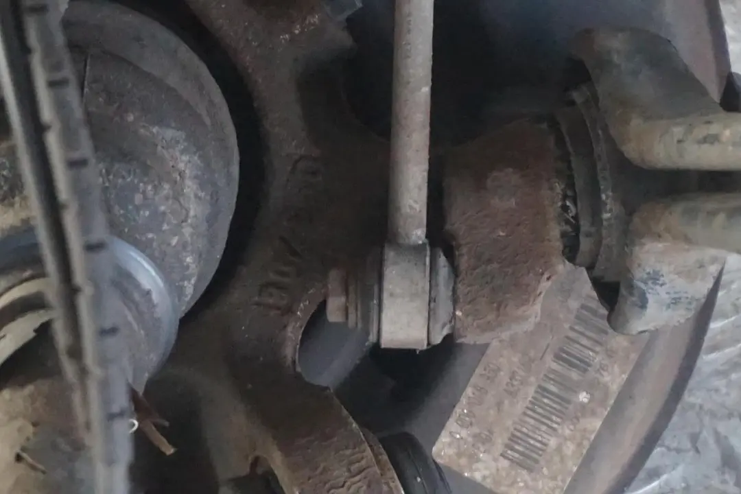 Reihe E90 318i N43 143PS Abtriebswelle Schwenklager Hinten Rechts für BMW 3 mit Teilenummer 6783654 BMW 3 Reihe E90 318i N43 143PS Abtriebswelle Schwenklager Hinten Rechts - SKU 6774809-26 - Teilenummer 6783654