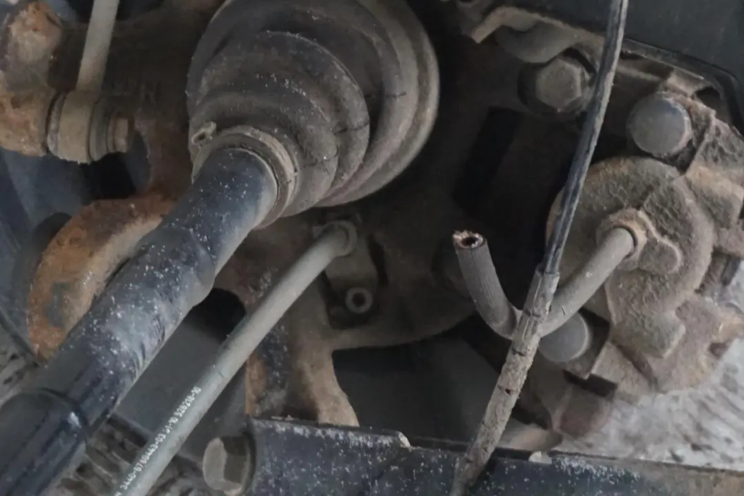 N47 Trasera Izquierda Suspension Pierna Eje Disco De Freno para BMW E81 118d con número de pieza 6774809 BMW E81 118d N47 Trasera Izquierda Suspension Pierna Eje Disco De Freno - SKU 6774809-29 - Número de pieza 6774809