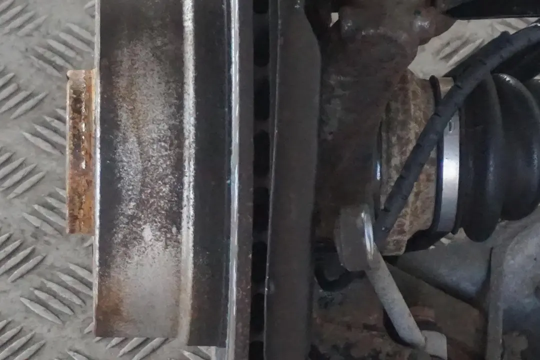 N47 Abtriebswelle Schwenklager Hinten Links für BMW 1 er E88 Cabrio 120d mit Teilenummer 6774809 BMW 1 er E88 Cabrio 120d N47 Abtriebswelle Schwenklager Hinten Links - SKU 6774809-4 - Teilenummer 6774809