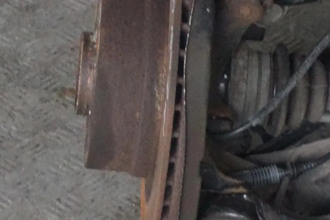 N43 170PS Abtriebswelle Schwenklager Bremssattel Hinten Links für BMW E82 120i mit Teilenummer 6774809 BMW E82 120i N43 170PS Abtriebswelle Schwenklager Bremssattel Hinten Links - SKU 6774809-11 - Teilenummer 6774809