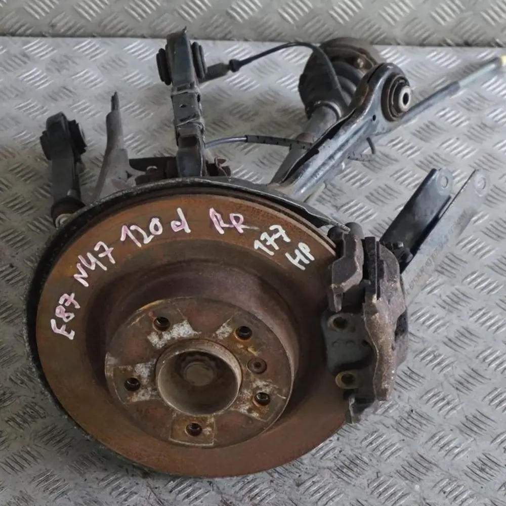 BMW E87 LCI 120d N47 Trasero Derecho O / S Suspension Pierna Eje Disco De Freno