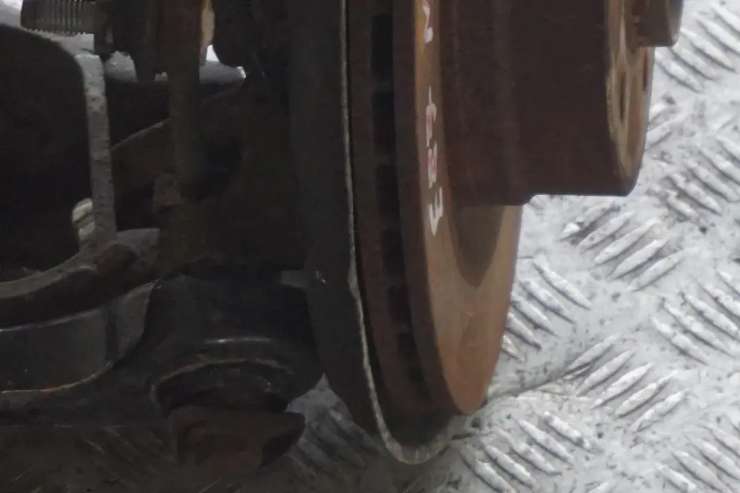 N47 Abtriebswelle Schwenklager Hinten Rechts für BMW 1 er E87 LCI 120d mit Teilenummer 6774810 BMW 1 er E87 LCI 120d N47 Abtriebswelle Schwenklager Hinten Rechts - SKU 6774810-11 - Teilenummer 6774810