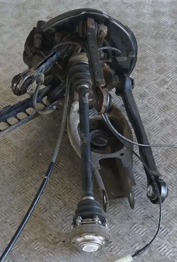 N45 Rear Right O/S Spring Strut Leg Brake Suspension Hub to BMW 1 Series E87 116i with Part number 6774810 BMW 1 Series E87 116i N45 Rear Right O/S Spring Strut Leg Brake Suspension Hub - SKU 6774810-15 - Part number 6774810