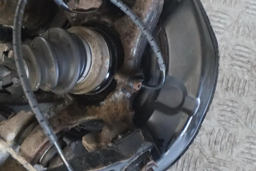 N45 Amortiguador Resorte Freno Suspensión Trasero Derecho para BMW E87 116i con número de pieza 6774810 BMW E87 116i N45 Amortiguador Resorte Freno Suspensión Trasero Derecho - SKU 6774810-15 - Número de pieza 6774810