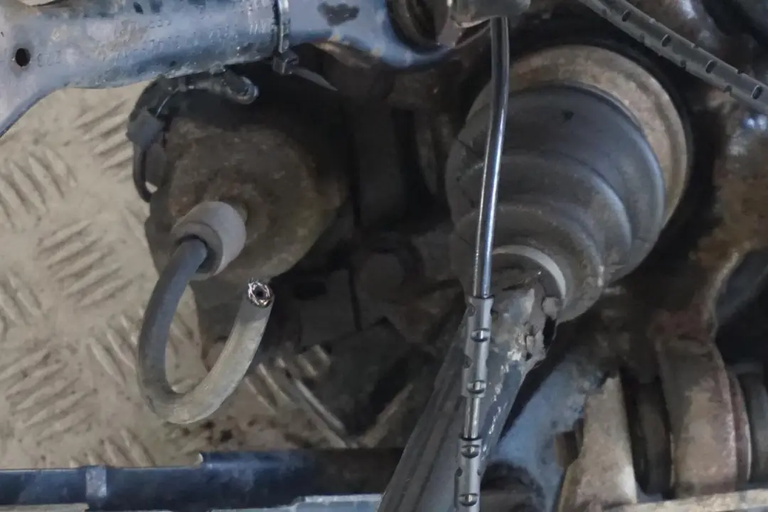 N45 Amortiguador Resorte Freno Suspensión Trasero Derecho para BMW E87 116i con número de pieza 6774810 BMW E87 116i N45 Amortiguador Resorte Freno Suspensión Trasero Derecho - SKU 6774810-15 - Número de pieza 6774810