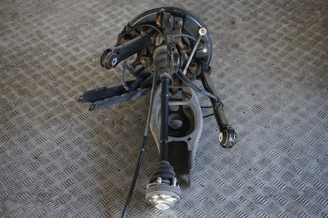 N47 Abtriebswelle Schwenklager Hinten Rechts Bremssattel für BMW 1 er E88 118d mit Teilenummer 6774810 BMW 1 er E88 118d N47 Abtriebswelle Schwenklager Hinten Rechts Bremssattel - SKU 6774810-2 - Teilenummer 6774810