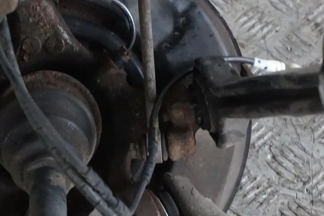 M47N2 122PS Albero di Uscita Cuscinetto Perno Pinza Posteriore Dx per BMW E87 118d con numero di parte 6774810 BMW E87 118d M47N2 122PS Albero di Uscita Cuscinetto Perno Pinza Posteriore Dx - SKU 6774810-20 - Numero di parte 6774810