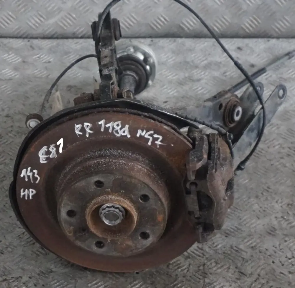 N47 L'Arbre De Sortie Pivotement Arriere Droite pour BMW 1 E81 118d à propos du numéro de pièce 6774810 BMW 1 E81 118d N47 L'Arbre De Sortie Pivotement Arriere Droite - SKU 6774810-23 - Numéro de pièce 6774810