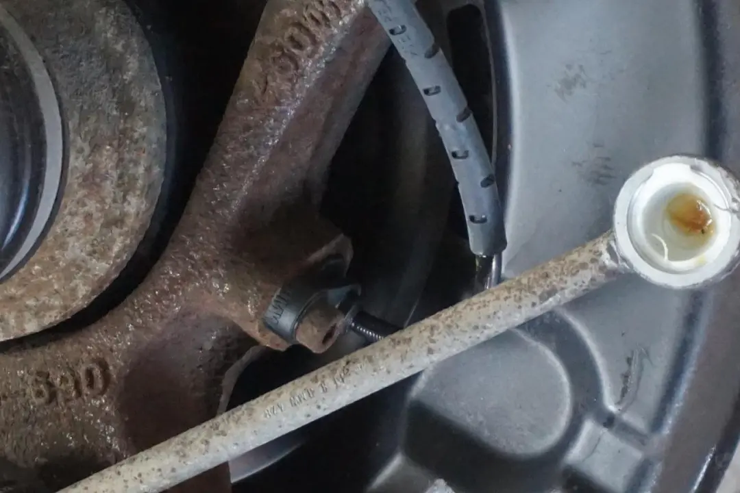 N47 Abtriebswelle Schwenklager Hinten Rechts für BMW 1 er E88 Cabrio 120d mit Teilenummer 6774810 BMW 1 er E88 Cabrio 120d N47 Abtriebswelle Schwenklager Hinten Rechts - SKU 6774810-4 - Teilenummer 6774810