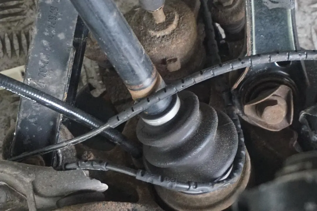 N46 Zwrotnica półoś prawy tył 150HP do BMW E90 320i o numerze 6774810 BMW E90 320i N46 Zwrotnica półoś prawy tył 150HP - SKU 6774810-6 - Numer Części 6774810