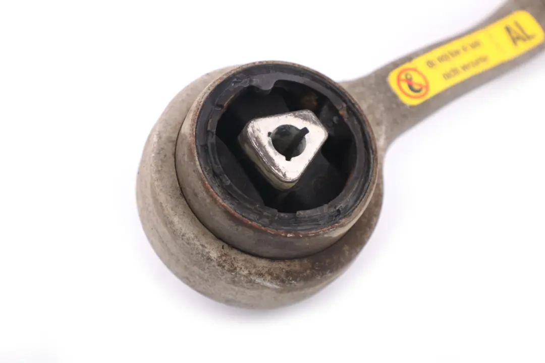 Braccio di controllo puntone anteriore sinistro per BMW E60 E61 con numero di parte 6774825 BMW E60 E61 Braccio di controllo puntone anteriore sinistro - SKU 6774825 - Numero di parte 6774825