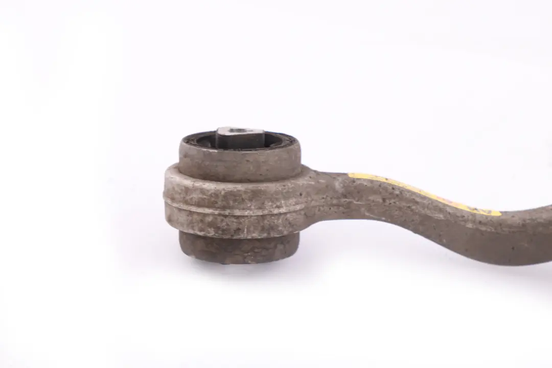 Delantero derecho tension strut wishbone control arm para BMW e60 e61 con número de pieza 6774826 BMW e60 e61 Delantero derecho tension strut wishbone control arm - SKU 6774826 - Número de pieza 6774826