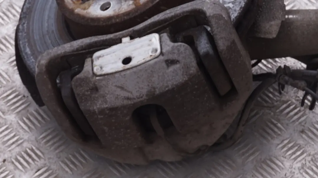 N53 Amortisseur avant Gauche Bremssattelscheibe pour BMW E60 LCI 525i à propos du numéro de pièce 6775055 BMW E60 LCI 525i N53 Amortisseur avant Gauche Bremssattelscheibe - SKU 6775055-2 - Numéro de pièce 6775055