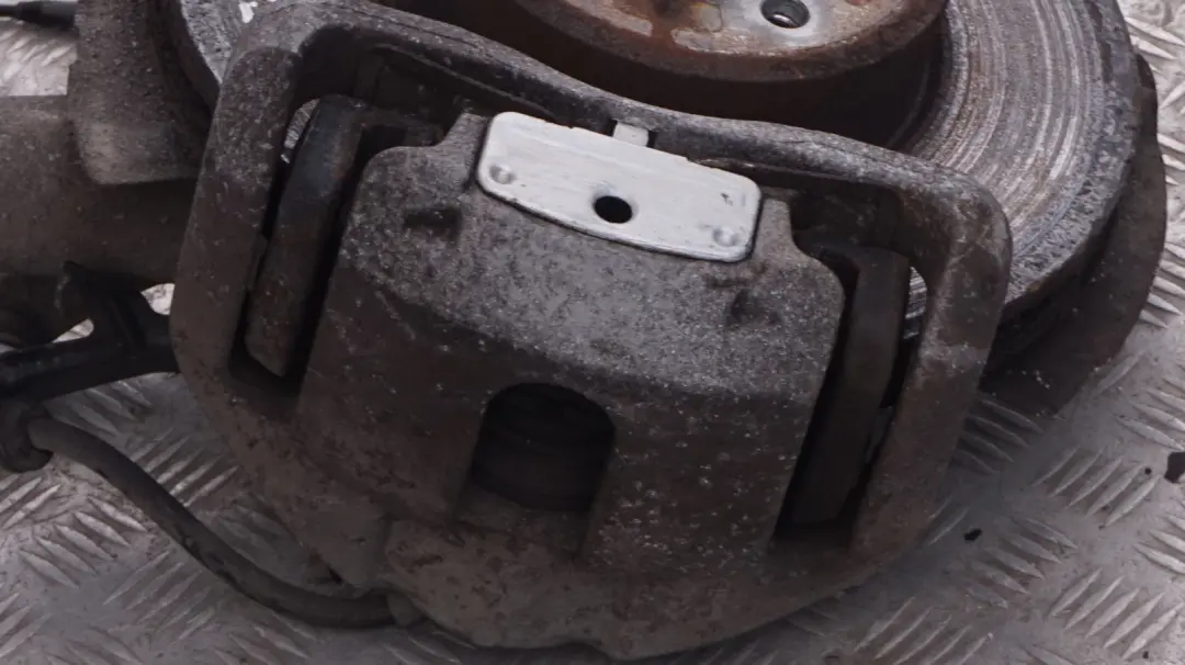 N53 Pierna suspensión frontal derecha para BMW E60 LCI 525i con número de pieza 6775056 BMW E60 LCI 525i N53 Pierna suspensión frontal derecha - SKU 6775056-1 - Número de pieza 6775056