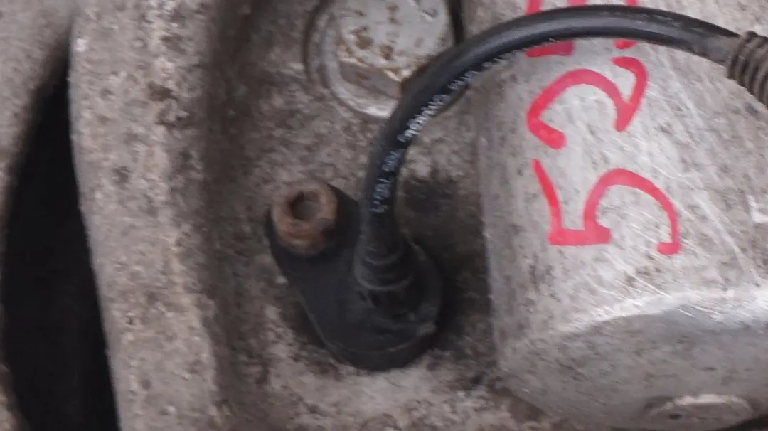 N53 Amortisseur Avant Droite etrier Pivotement pour BMW 5 1 E60 LCI 525i à propos du numéro de pièce 6775056 BMW 5 1 E60 LCI 525i N53 Amortisseur Avant Droite etrier Pivotement - SKU 6775056-1 - Numéro de pièce 6775056