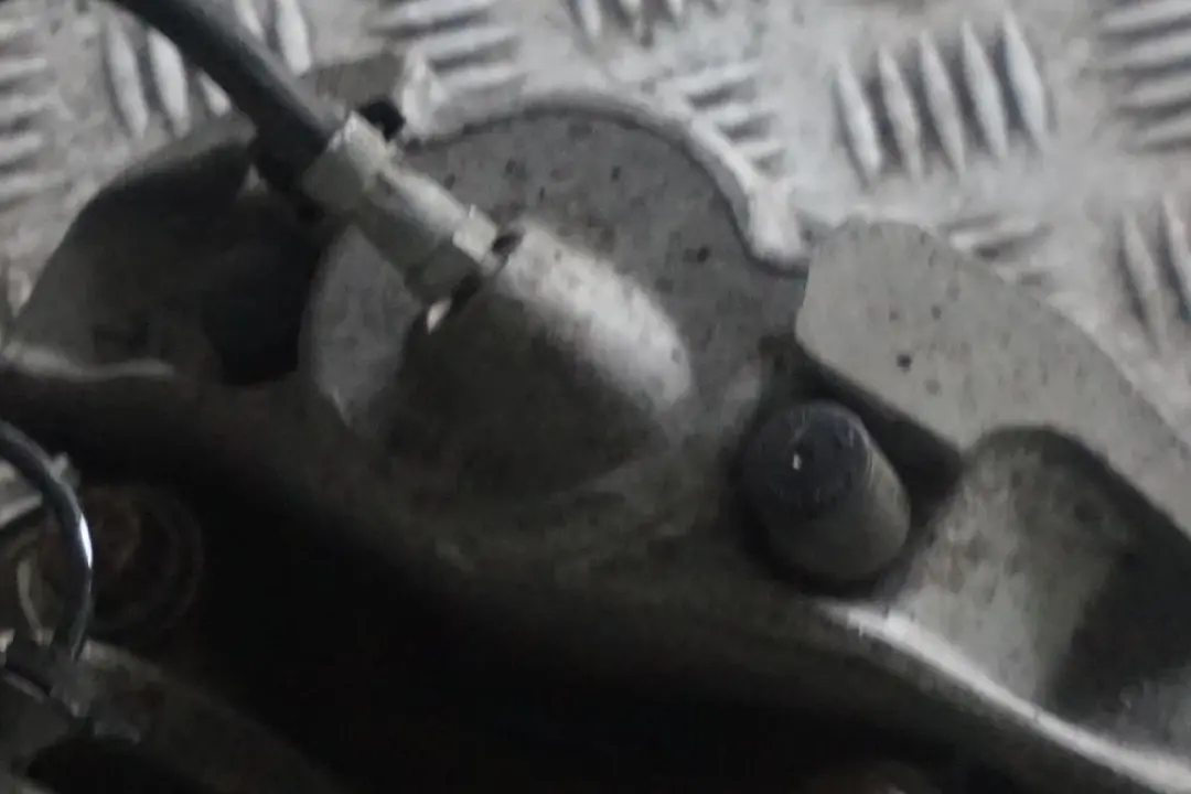 M57N2 Amortisseur Avant Droite Pivotement pour BMW 5 Serie E60 530d à propos du numéro de pièce 6775056 BMW 5 Serie E60 530d M57N2 Amortisseur Avant Droite Pivotement - SKU 6775056-3 - Numéro de pièce 6775056