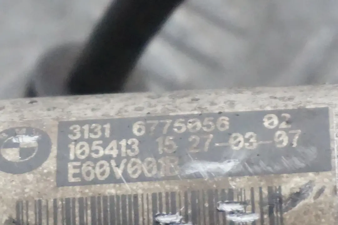 Reihe E60 520d M47N2 Stoßdämpfer Federbein Vorn Rechts Schwenklager für BMW 5 mit Teilenummer 6775056 BMW 5 Reihe E60 520d M47N2 Stoßdämpfer Federbein Vorn Rechts Schwenklager - SKU 6775056-4 - Teilenummer 6775056