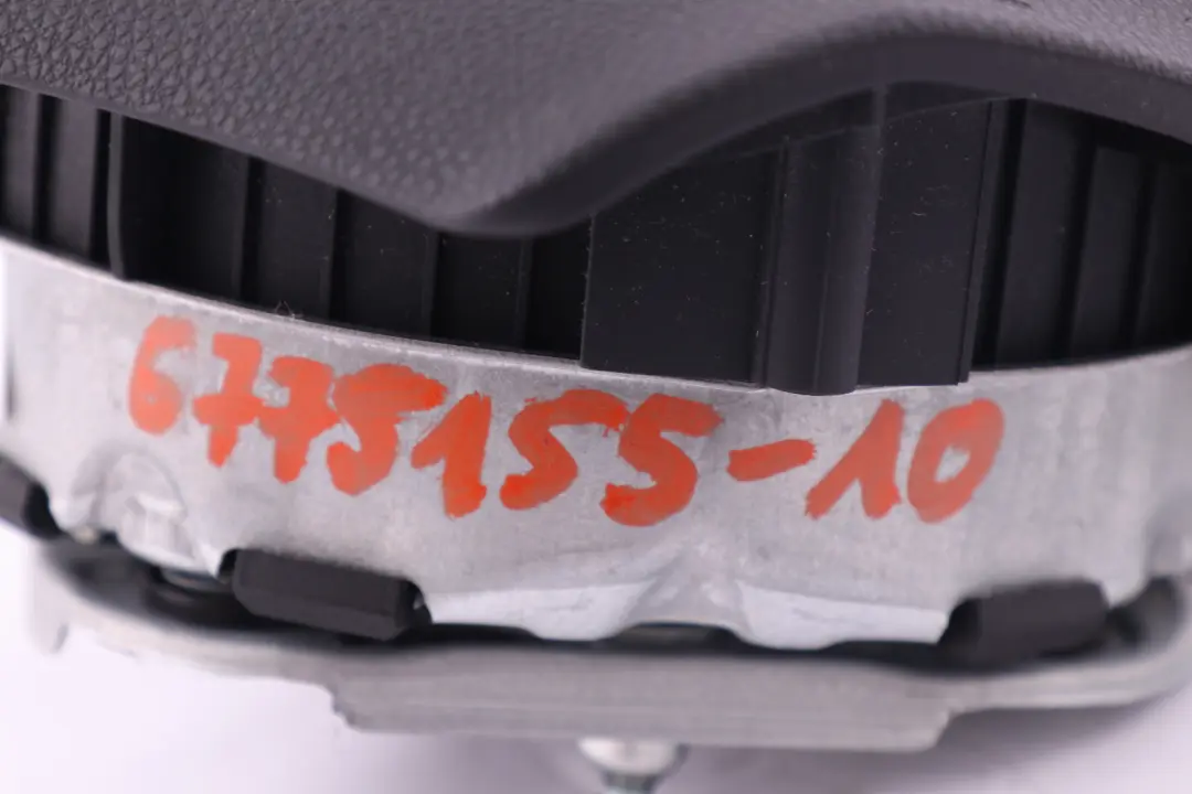 Poduszka airbag kierowcy 6779828 do BMW 1 E81 E87 o numerze 6775155 BMW 1 E81 E87 Poduszka airbag kierowcy 6779828 - SKU 6775155-10 - Numer Części 6775155