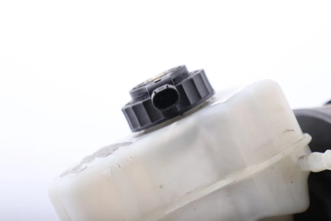 Brake Servo Unit to BMW 1 3 SERIES E81 E87 E90 E90N E91 E92 E93 with Part number 6775930 BMW 1 3 SERIES E81 E87 E90 E90N E91 E92 E93 Brake Servo Unit - SKU rhd-6775930 - Part number 6775930