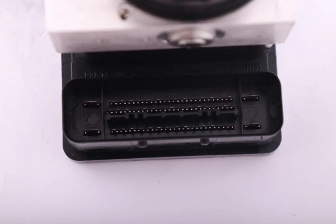 ABS DSC Module Pump ECU Hydro Unit to BMW E87 E90 E91 with Part number 6776055 BMW E87 E90 E91 ABS DSC Module Pump ECU Hydro Unit - SKU 6776055 - Part number 6776055