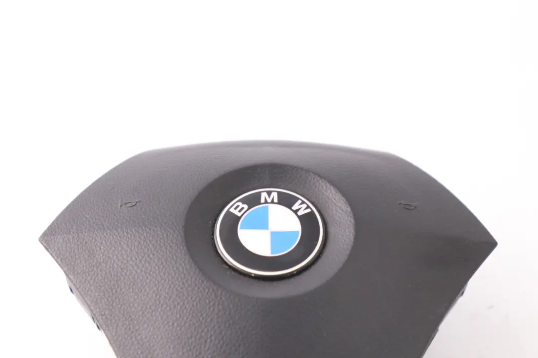 Steering Wheel Driver's Side Airbag Module to BMW 5 Series E60 E61 with Part number 6776904 BMW 5 Series E60 E61 Steering Wheel Driver's Side Airbag Module - SKU 6776425 - Part number 6776904