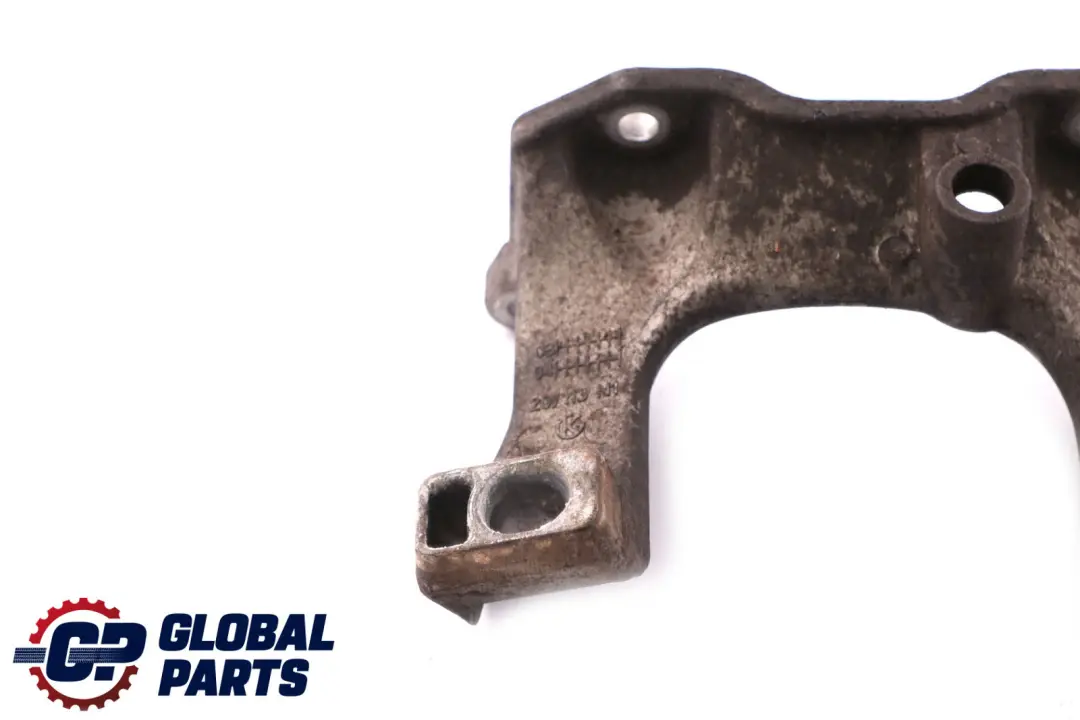 Łapa Skrzyni 6761105 do BMW E60 E61 E63 E90 E92 E93 o numerze 6776524 BMW E60 E61 E63 E90 E92 E93 Łapa Skrzyni 6761105 - SKU 6776524 - Numer Części 6776524