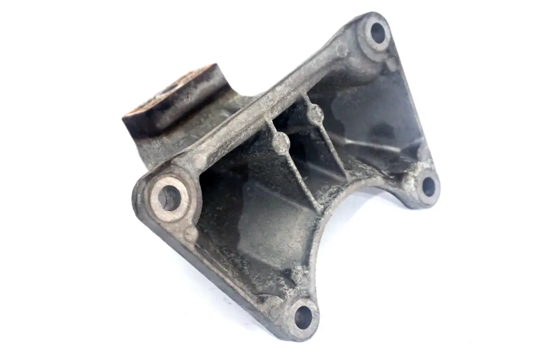 M57N2 525d Caja De cambios De soporte De soporte para BMW E60 E61 LCI con número de pieza 6776667 BMW E60 E61 LCI M57N2 525d Caja De cambios De soporte De soporte - SKU 6776667 - Número de pieza 6776667