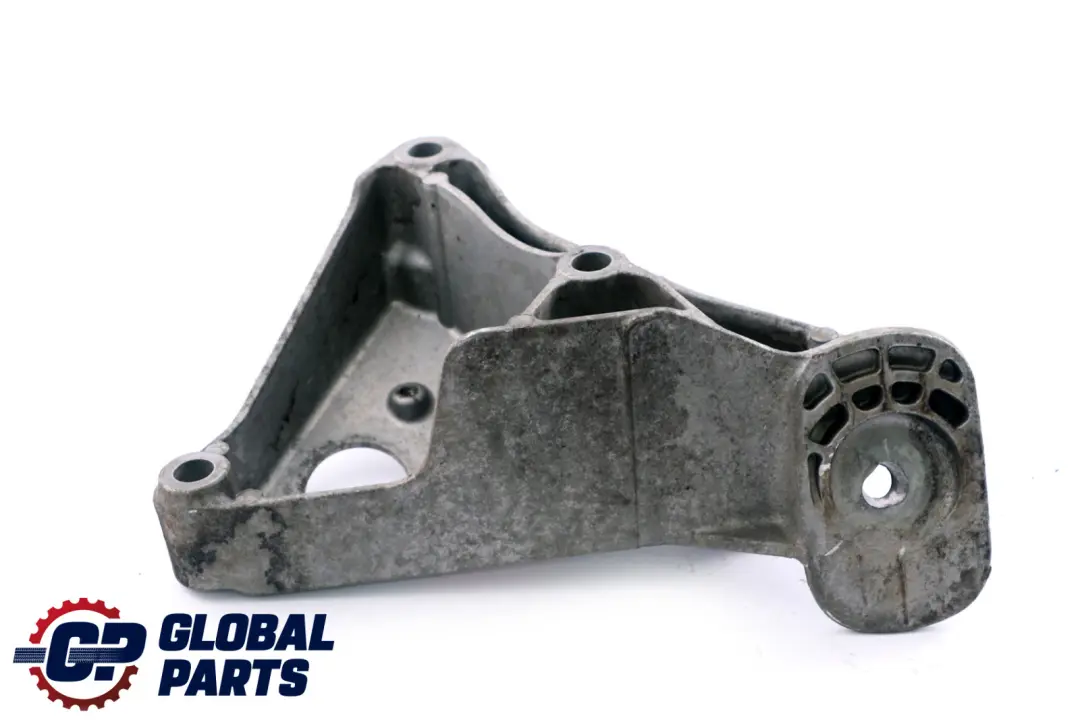 N47 Motortragbock links 2211 für BMW 5 er E60 LCi 520d mit Teilenummer 6777053 BMW 5 er E60 LCi 520d N47 Motortragbock links 2211 - SKU 6777053 - Teilenummer 6777053