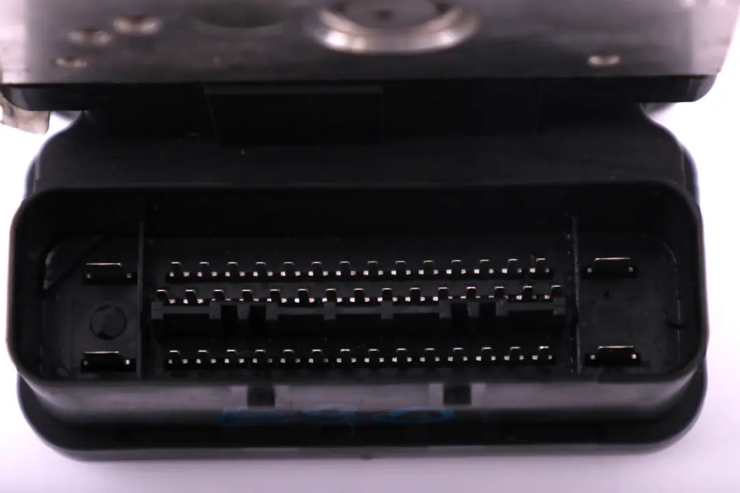 Pompa Hamulcowa ABS DSC do BMW E81 E87 E90 E91 E92 o numerze 6777162 BMW E81 E87 E90 E91 E92 Pompa Hamulcowa ABS DSC - SKU 6777162-1 - Numer Części 6777162