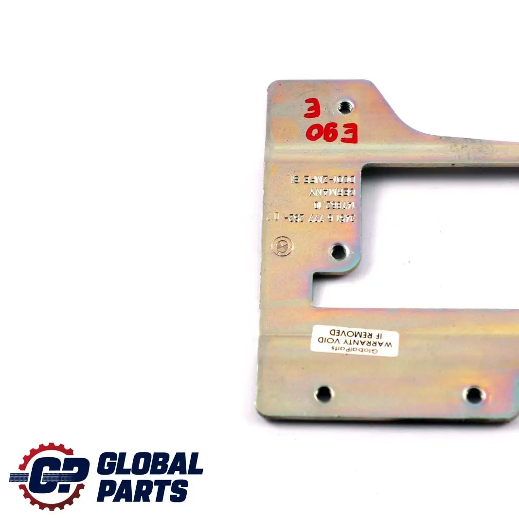 BMW 1 3 er E81 E87 E90 E91 E92 E93 Halter Drehratensensor - SKU 6777252 - Teilenummer 6777252