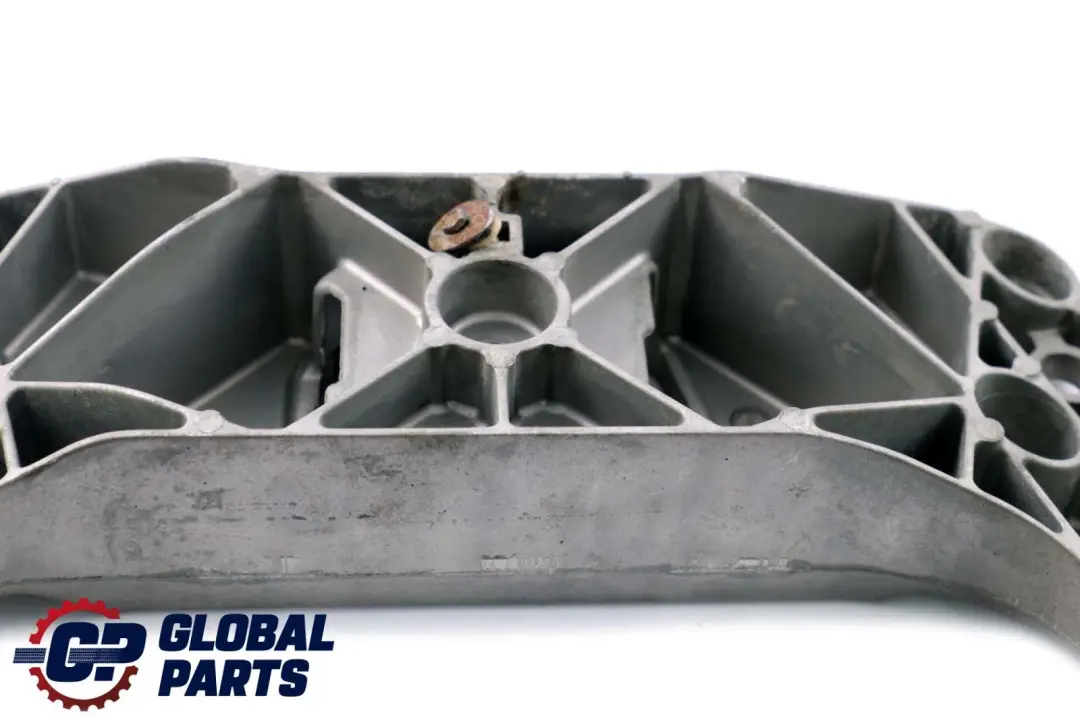 Support de la boite de vitesse BMW 5 6 F01 F10 F11 F12 LCI - SKU 6777613 - Numéro de pièce 6777613
