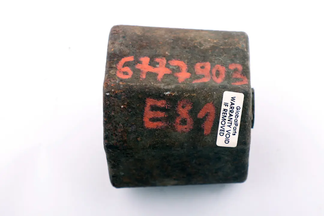 Amortyzator Absorber Drgań do BMW E81 E87N E82 E92 o numerze 6777903 BMW E81 E87N E82 E92 Amortyzator Absorber Drgań - SKU 6777903 - Numer Części 6777903